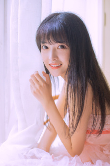 九朵云